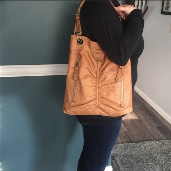 B Makowsky NEW vachetta Croc texture leather tote - Picture 7 of 7